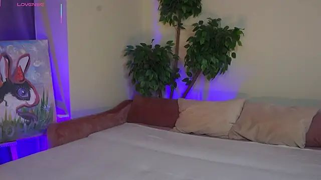 JessRosen online show from March 21, 3:33 am