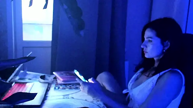 April o Nill online show from October 3, 2:11 pm