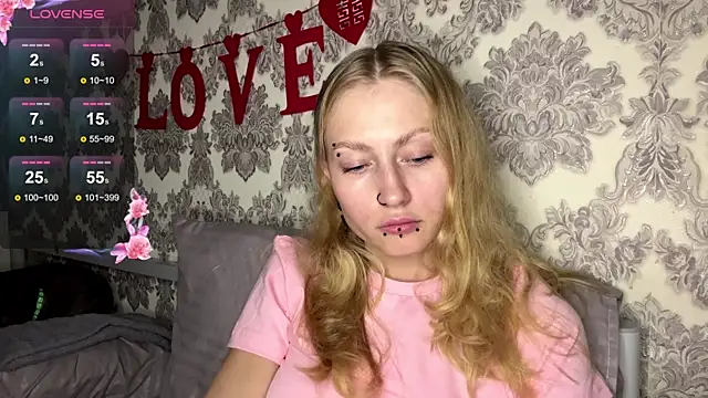 MarthaGees online show from October 26, 3:18 pm