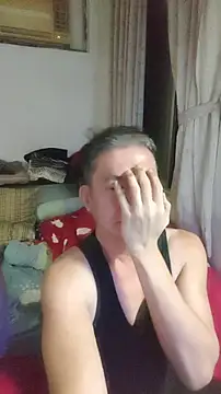 YuHsuant online show from December 3, 8:00 pm