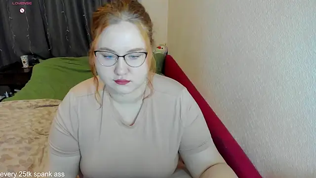 GeorginiaGrimes online show from May 28, 9:07 am