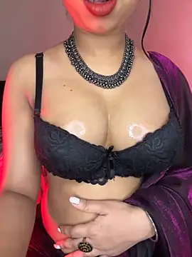 Hot-sexy222 online show from May 13, 1:44 am