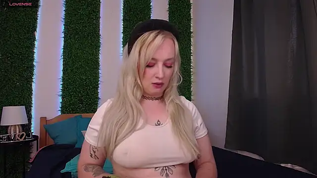 Nicole  Aniston  online show from September 28, 8:52 am