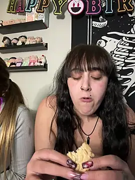 ThicBunz online show from December 22, 3:53 am