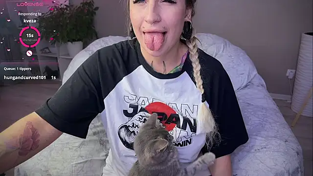 Tanya Acid online show from September 9, 1:33 pm