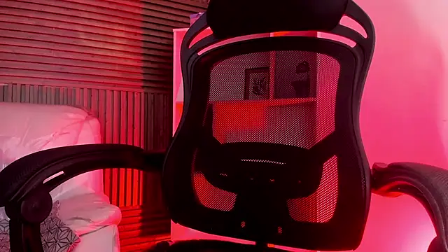 Melany Luv online show from December 2, 12:12 am