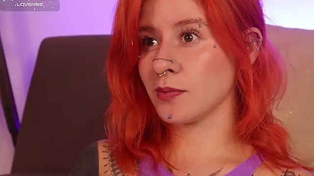 Snapshot of Daarlene chatting on September 9, 12:05 pm Daarlene online show from September 9, 12:05 pm