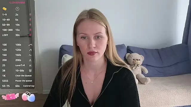 IsabelAllen online show from September 15, 2:03 pm