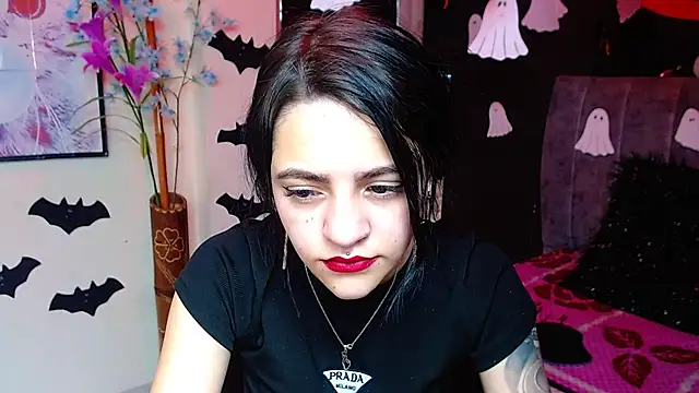 Violettasquirt online show from October 27, 2:01 pm