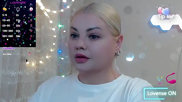JewellKiss7 online show from July 6, 7:49 pm