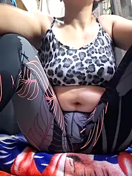 LunaDrago online show from March 1, 4:07 pm