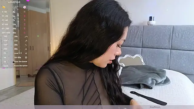 Soffimoon  online show from April 2, 8:28 pm