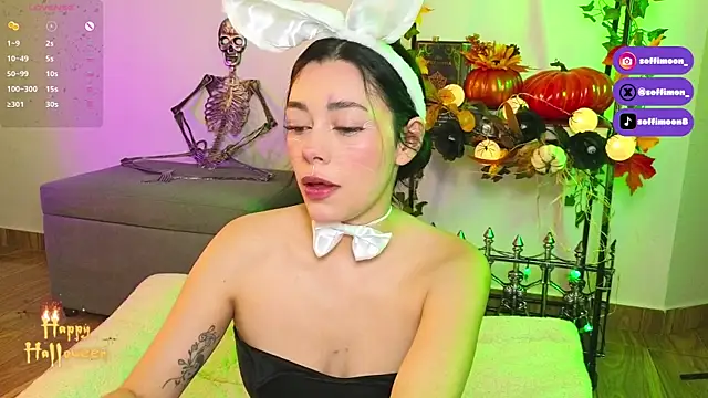 Snapshot of Soffimoon_ chatting on October 15, 4:26 am Soffimoon online show from October 15, 4:26 am