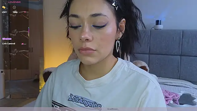 Soffimoon  online show from July 23, 8:17 pm