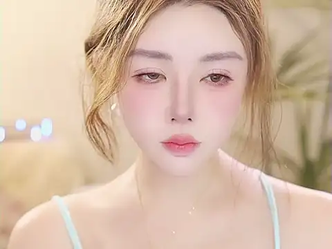 Qiaoqiao  online show from July 11, 5:02 pm