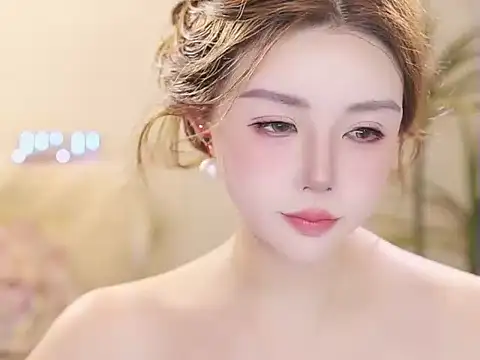 Qiaoqiao  online show from July 7, 7:49 pm