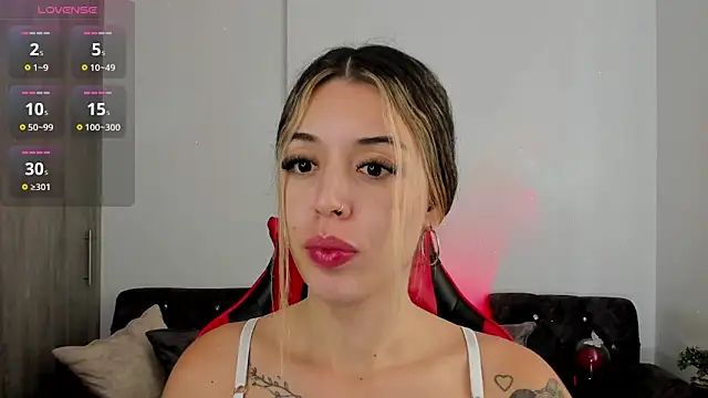 zoee jackson online show from October 28, 7:41 pm