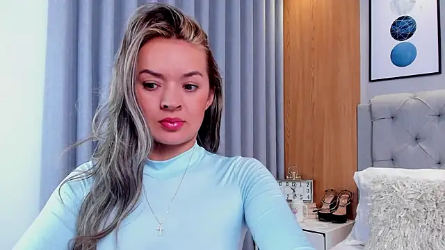 lennabell online show from December 1, 7:05 pm