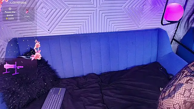 danika mori1 online show from November 28, 7:17 pm