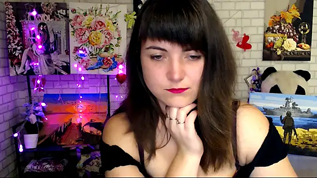 Snapshot of Darina_M_ chatting on October 19, 5:09 am Darina M online show from October 19, 5:09 am