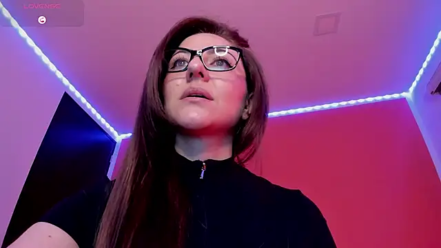 Ich Bin Julia online show from May 28, 9:51 am