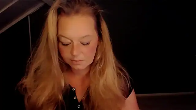 roxanna24 online show from July 29, 7:36 pm