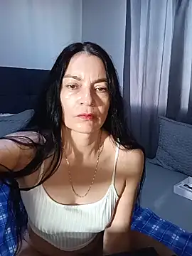 renata hot1 online show from June 10, 10:19 pm
