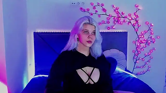 JoannLowe online show from May 7, 8:23 pm