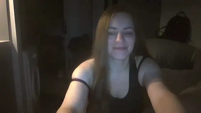 Snapshot of AnnaDiamond1 chatting on October 19, 11:18 pm AnnaDiamond1 online show from October 19, 11:18 pm
