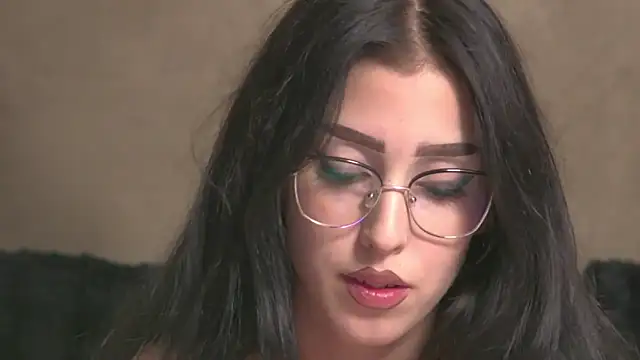 AishaHummer online show from November 13, 8:52 pm