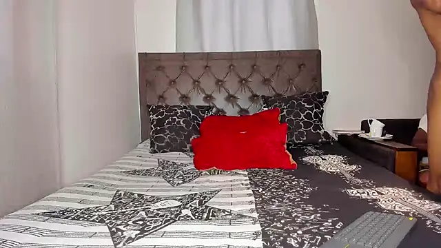 Mensblacksexy22 online show from October 23, 12:33 pm