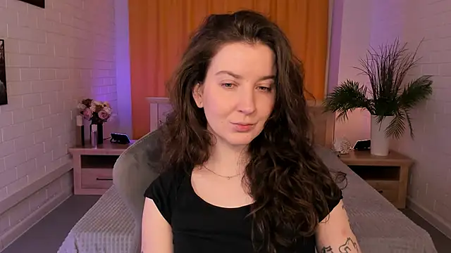 JackieByrd online show from November 3, 1:15 pm