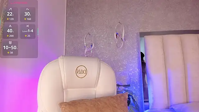 Lucy Vega online show from November 24, 5:09 am