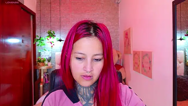 meghan nill online show from November 25, 2:58 am