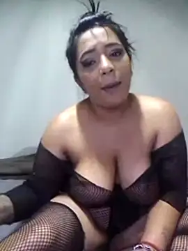 indianstormxo  online show from July 26, 6:59 pm