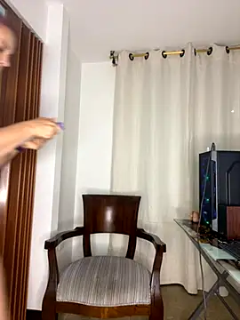 Taniabonet online show from November 6, 1:00 am