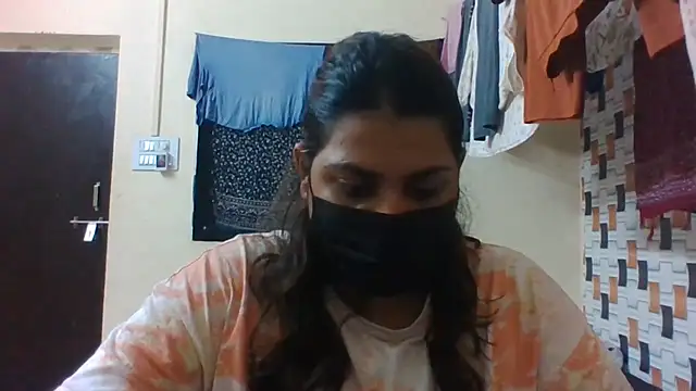 Hotmilfxox online show from August 2, 11:13 am