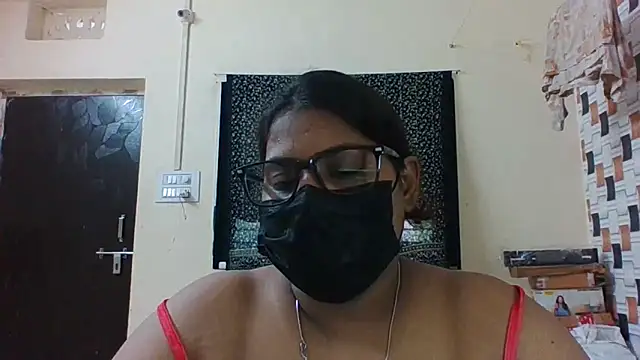 Hotmilfxox online show from June 1, 9:55 am