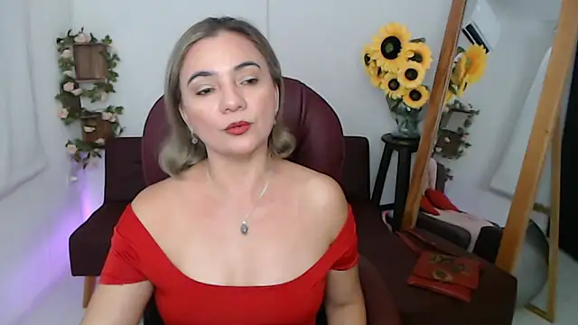 Ghada milf online show from June 3, 11:43 pm