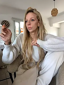 Lexa xoxo online show from April 8, 7:21 am