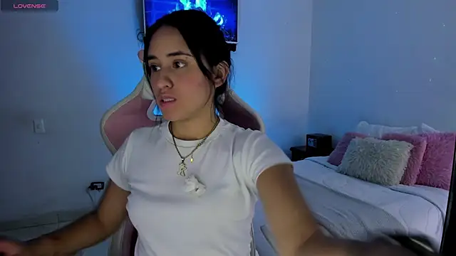 Tinylottie online show from June 3, 1:07 am