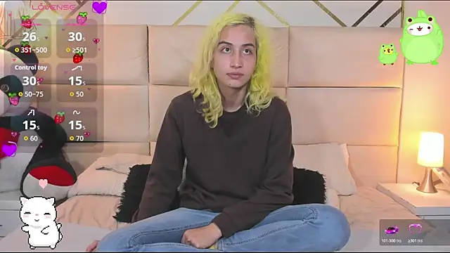 -kisa  online show from December 4, 2:47 am