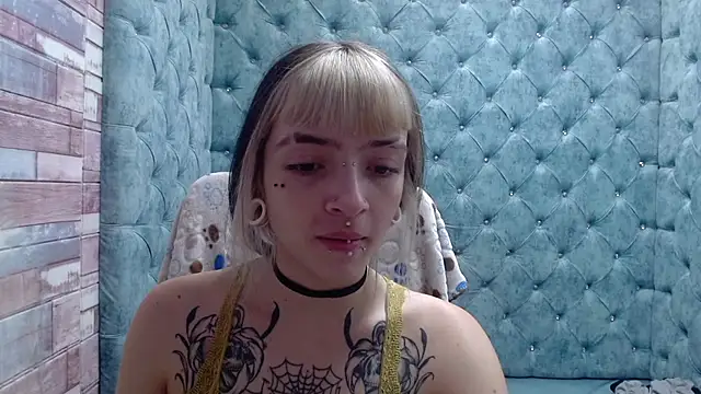 Samantha Smiith online show from October 24, 4:08 am