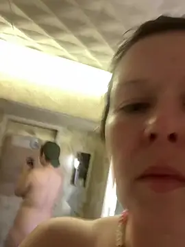 CUMFOREVERY1nTitTiES2 online show from April 7, 5:04 pm