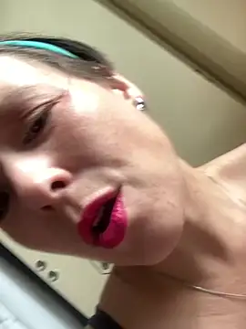 CUMFOREVERY1nTitTiES2 online show from June 27, 2:34 pm
