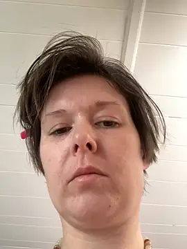 CUMFOREVERY1nTitTiES2 online show from February 27, 7:57 pm