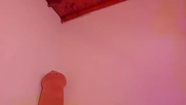 HarleyRedd online show from December 2, 6:15 am