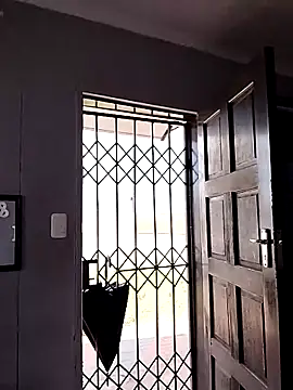 MelStar18xxx online show from February 20, 11:45 am