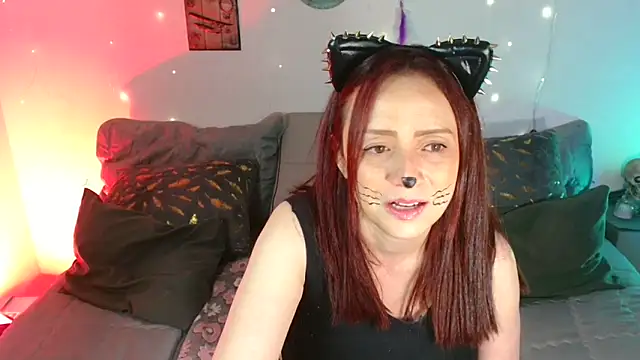 catalinamommyx online show from November 22, 3:31 am