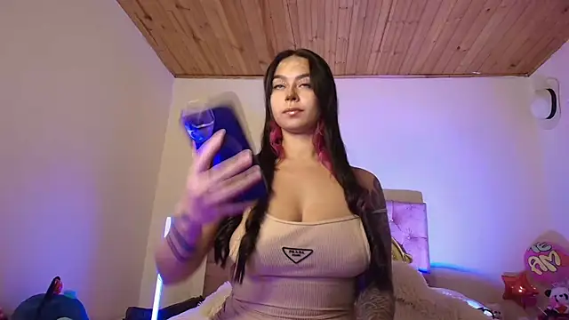 miaa saenz1 online show from October 13, 4:04 am